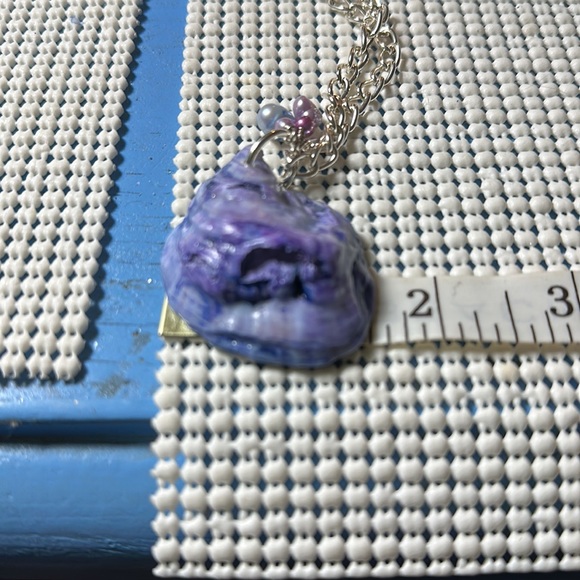 Dyed Oyster shell necklace    #2 - Picture 8 of 9